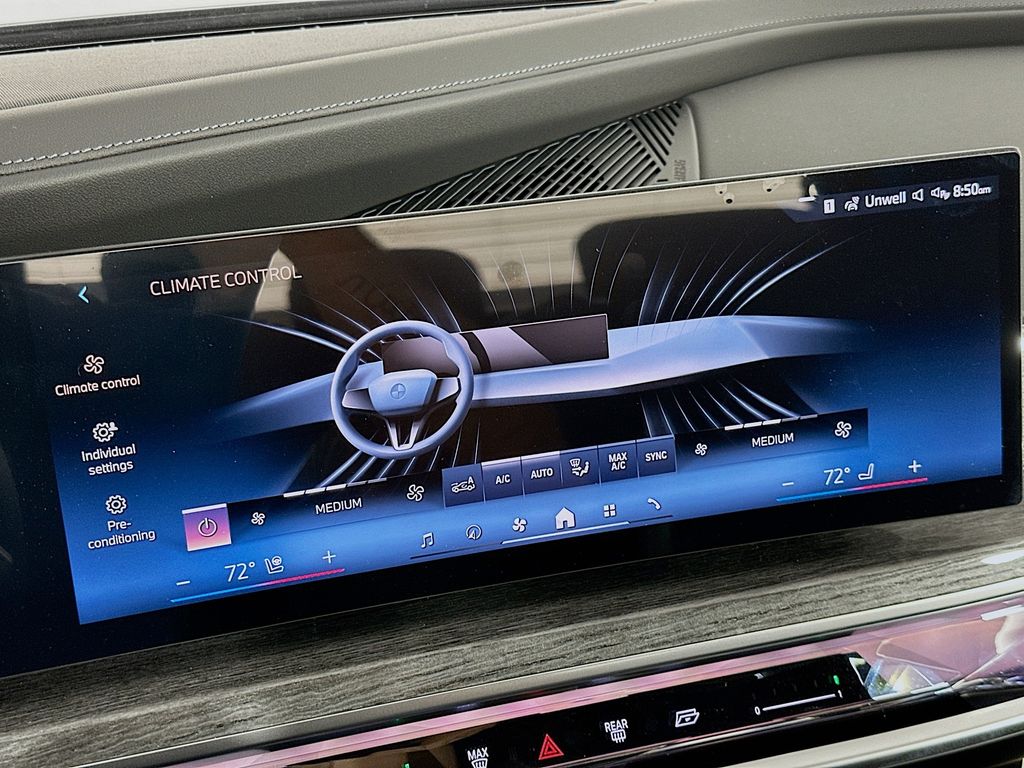 2025 BMW i7 eDrive50 14