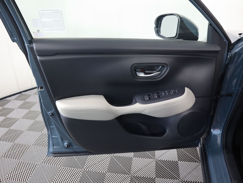 Thumbnail: 2024 Honda HR-V - 24