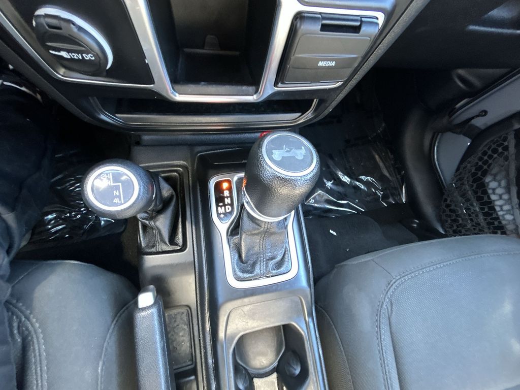 Thumbnail: 2023 Jeep Wrangler - 19