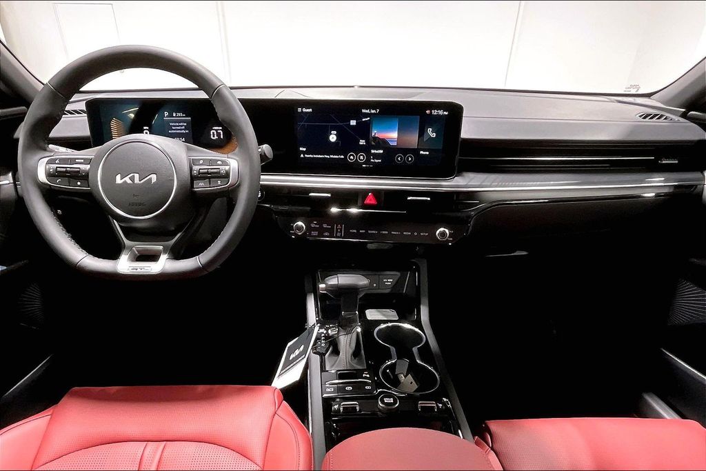 View vehicle photo 6