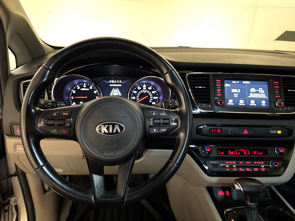 Used 2017 Silver Kia EX image 7