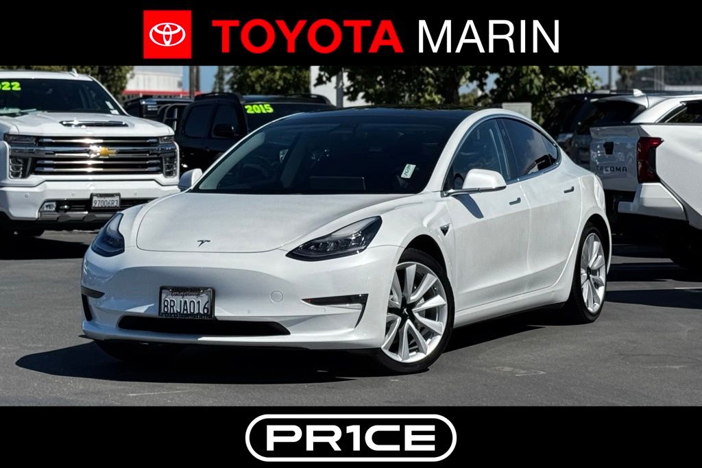 2020 Tesla Model 3 Standard Range Plus's photo