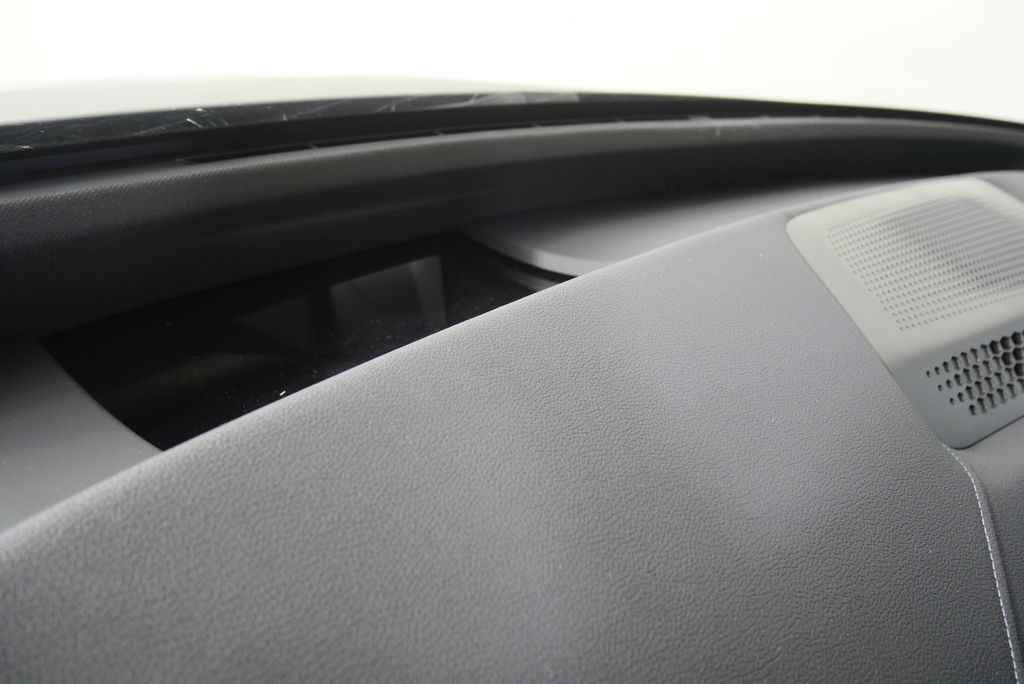 Thumbnail: 2026 BMW iX - 18