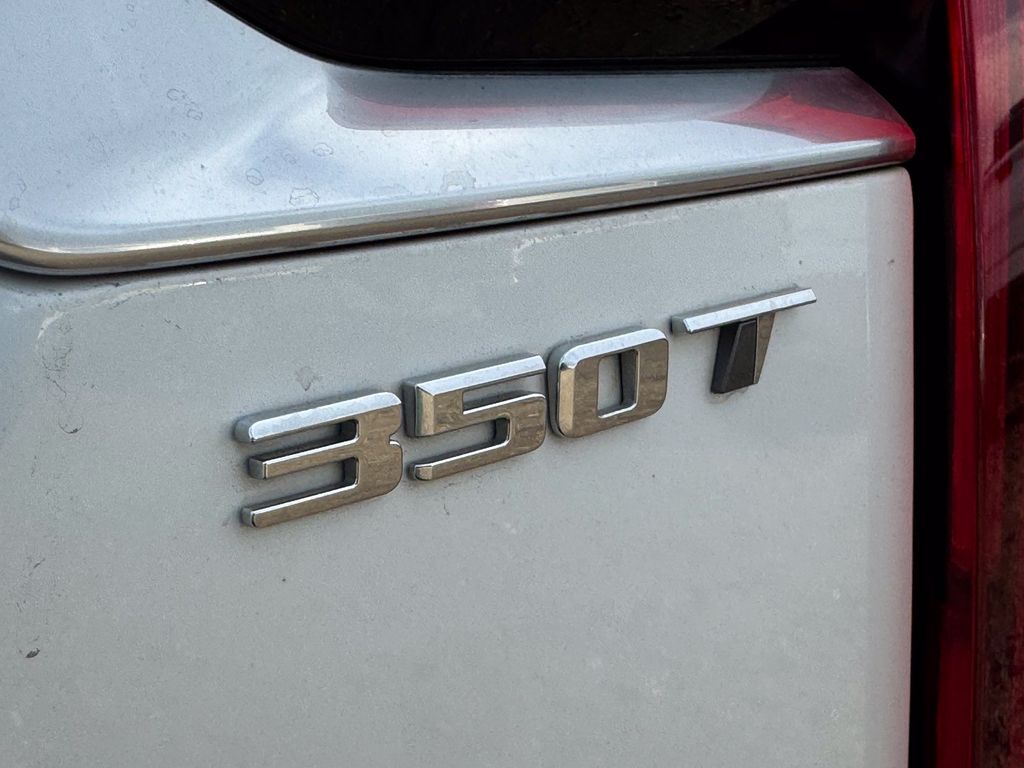 2023 Cadillac XT6 Luxury White at Monument Chevrolet