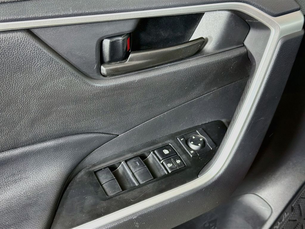 Used 2025 Toyota RAV4 Hybrid SUV
