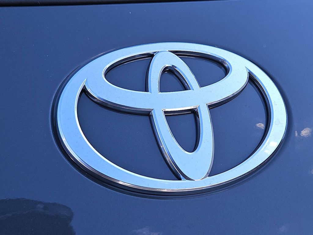 Thumbnail: 2026 Toyota Prius - 19