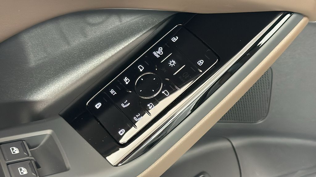 2025 Audi Q6 e-tron Premium 27