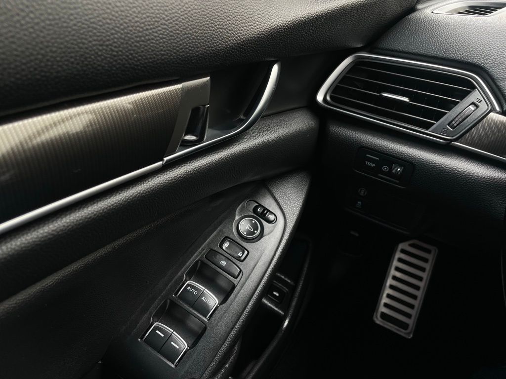 2020 Honda Accord Sport 21