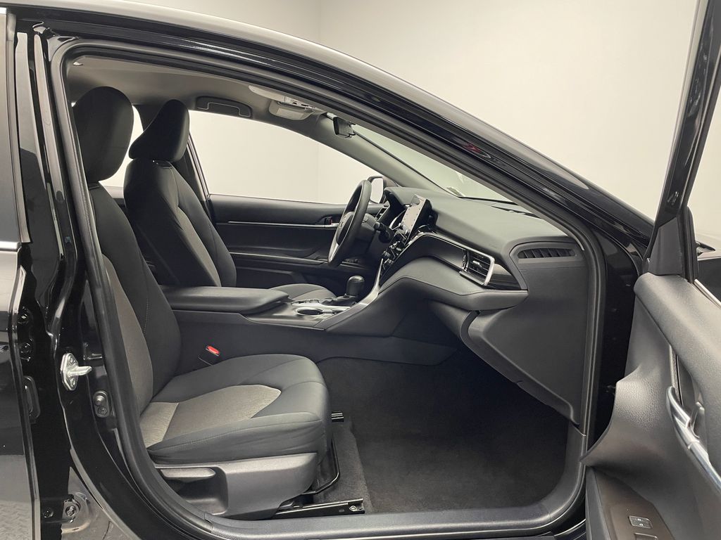 Thumbnail: 2021 Toyota Camry - 17