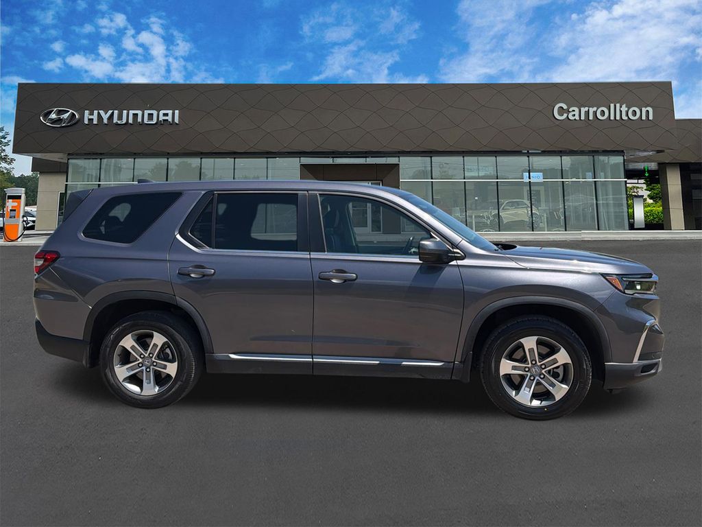 Used 2023 Gray Honda EX-L image 4