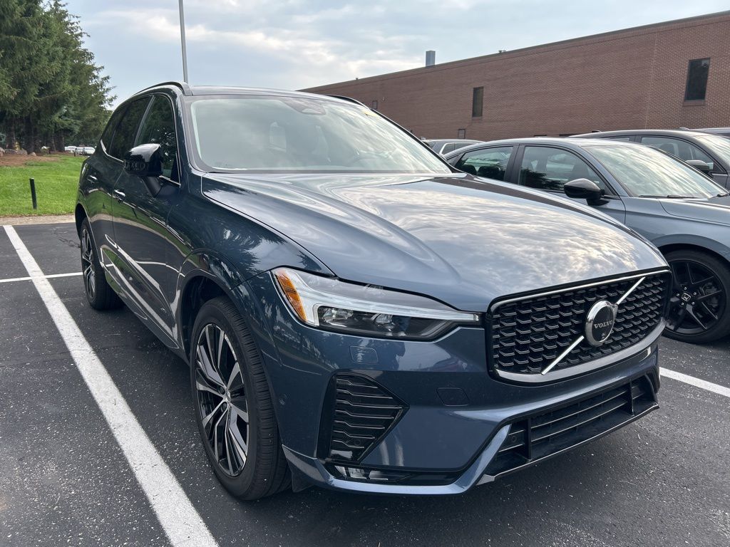 2024 Volvo XC60 B5 Plus 4