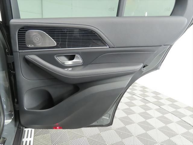 Thumbnail: 2025 Mercedes-Benz GLE - 28