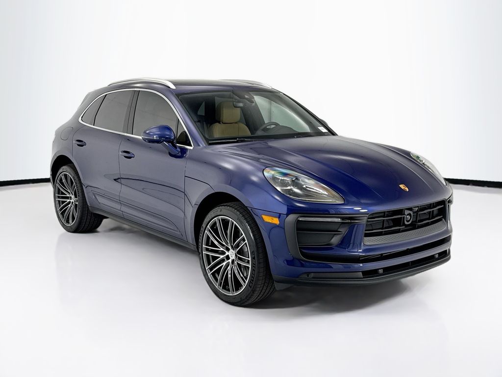 Thumbnail: 2026 Porsche Macan - 9