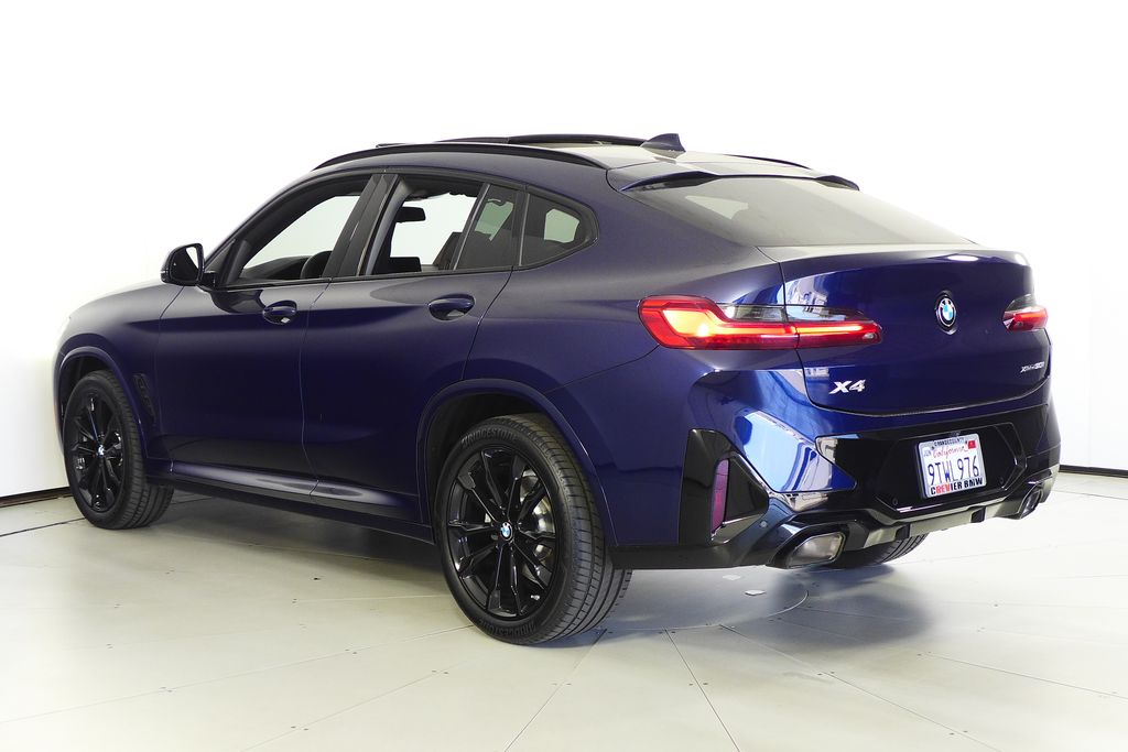 Thumbnail: 2025 BMW X4 - 9