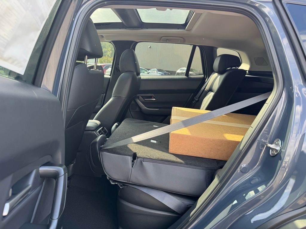 2025 Mazda CX-50 Hybrid Premium - 11