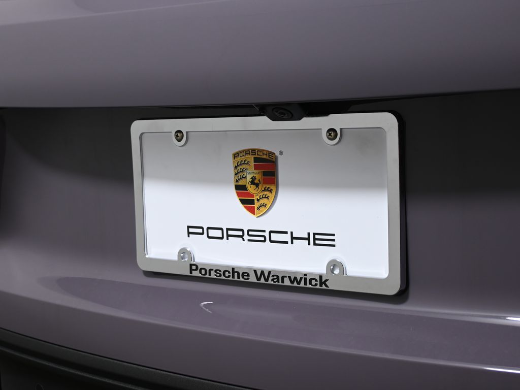 2025 Porsche Panamera  13