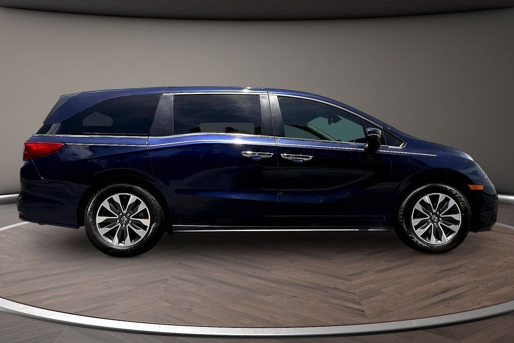 Used 2021 Honda Odyssey Van