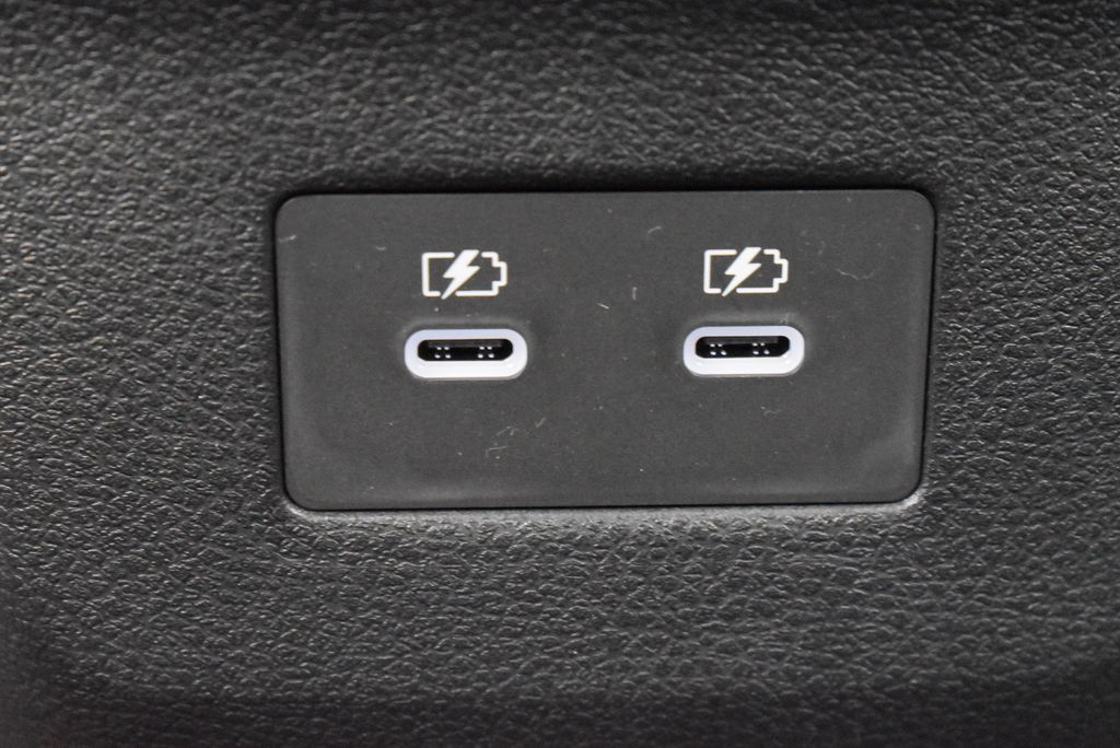 Thumbnail: 2026 Nissan Kicks - 31