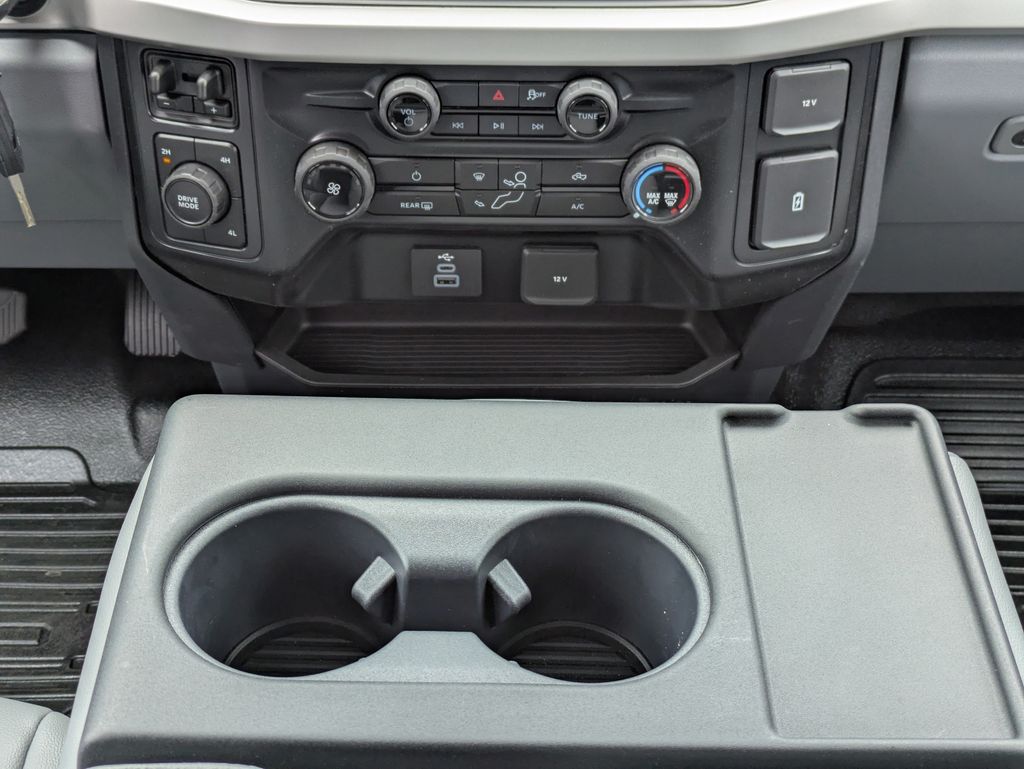 2026 Ford F-350 Chassis XL
