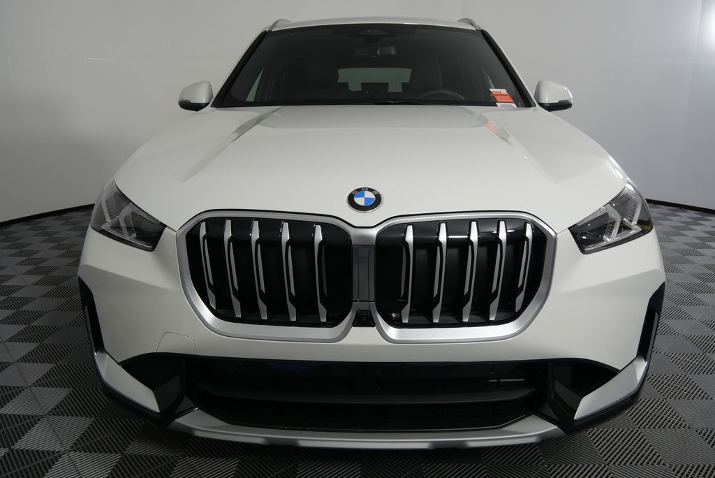 2025 BMW X1 xDrive28i 10