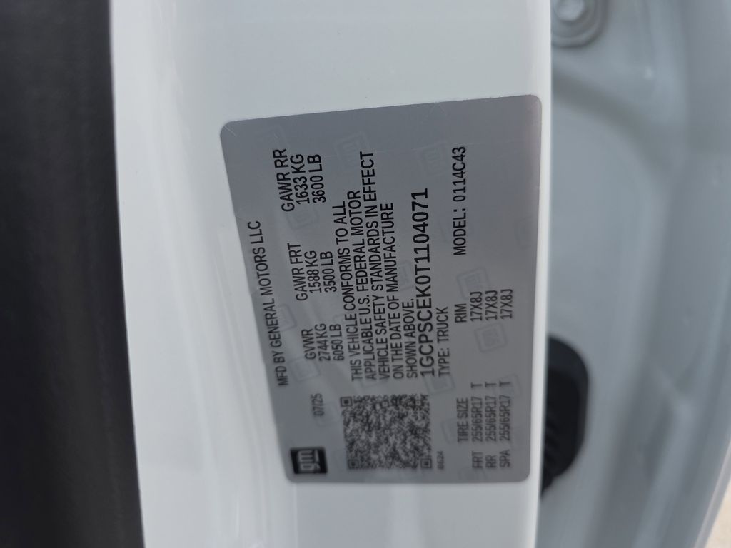 new 2026 Chevrolet Colorado car, priced at $35,795