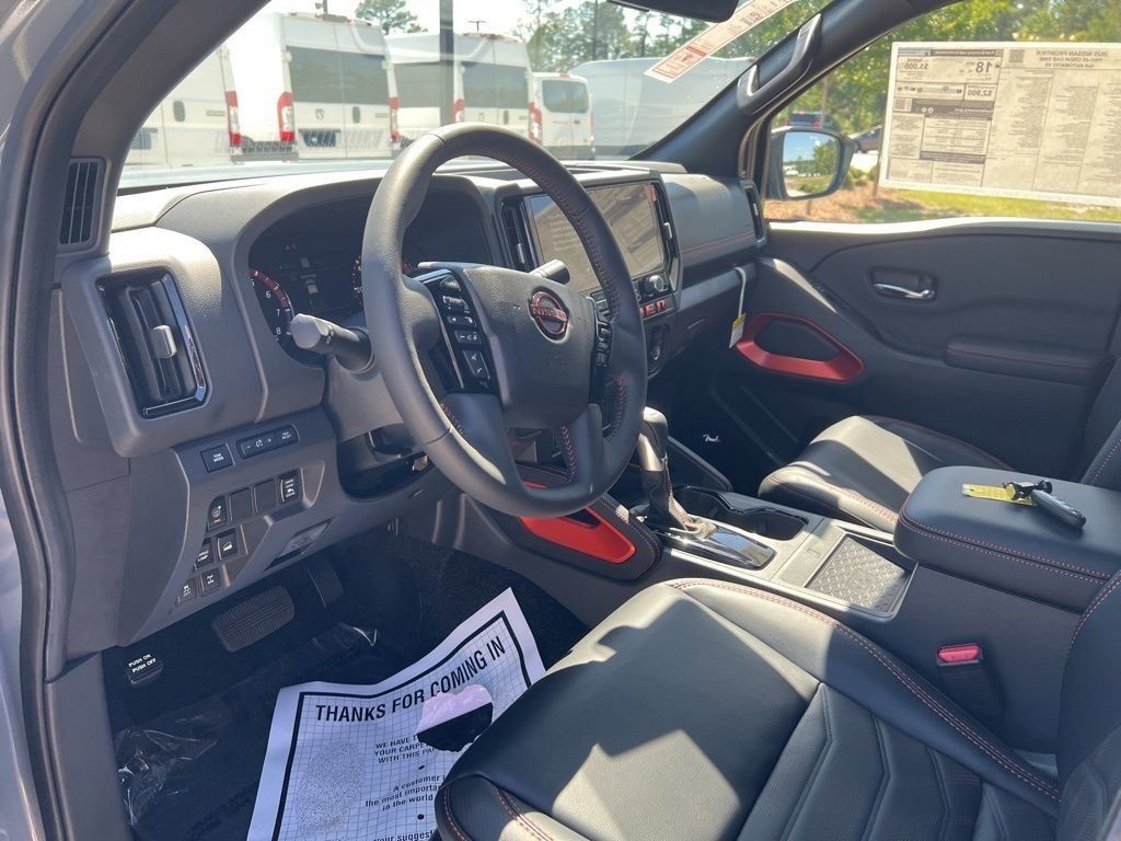 2025 Boulder Gray Pearl Nissan Frontier PRO-4X 4X4 Truck
