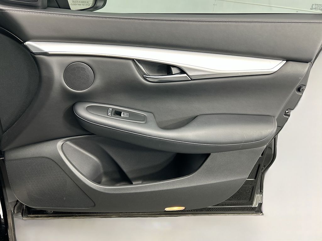 Thumbnail: 2021 INFINITI QX50 - 23