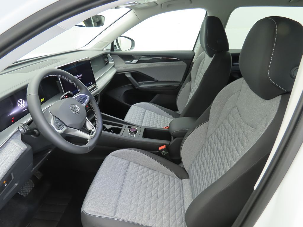 Thumbnail: 2026 Volkswagen Tiguan - 19