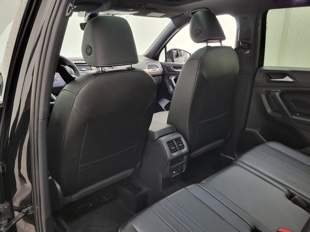 Thumbnail: 2024 Volkswagen Tiguan - 22