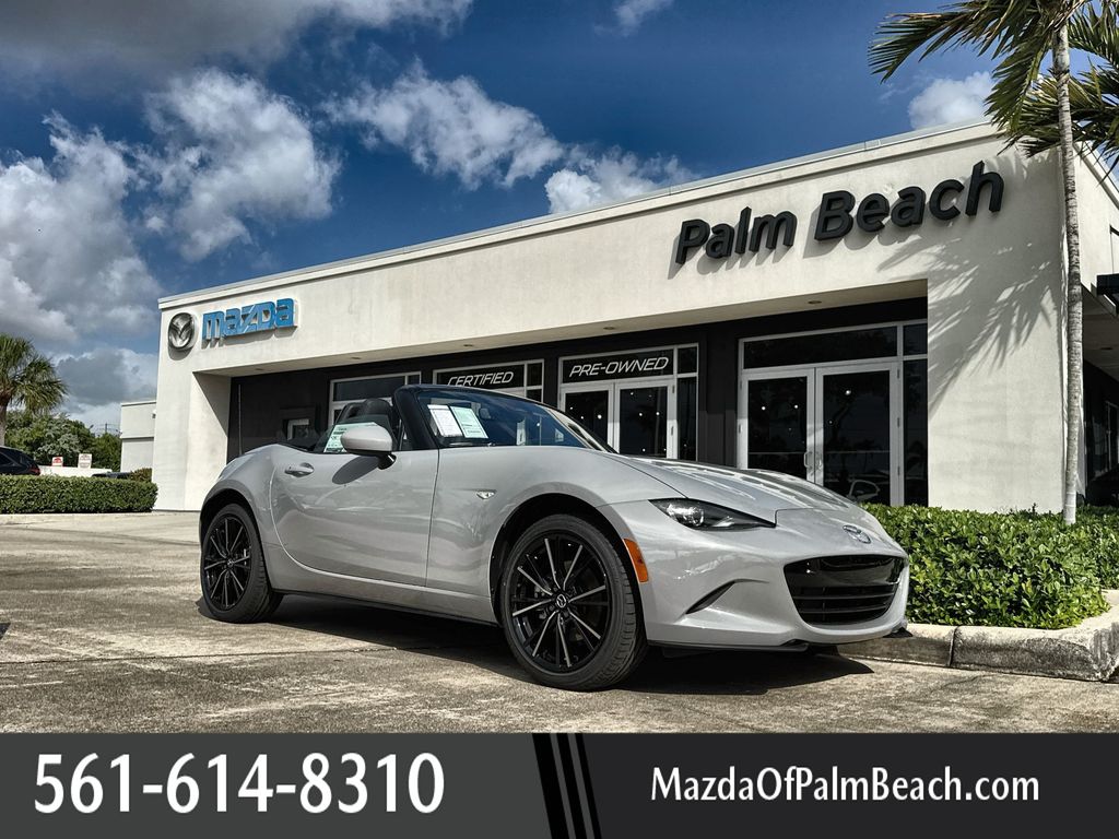 Aero Gray Metallic 2026 Mazda MX-5 Miata Convertible Rear-Wheel Drive 6-Speed Manual