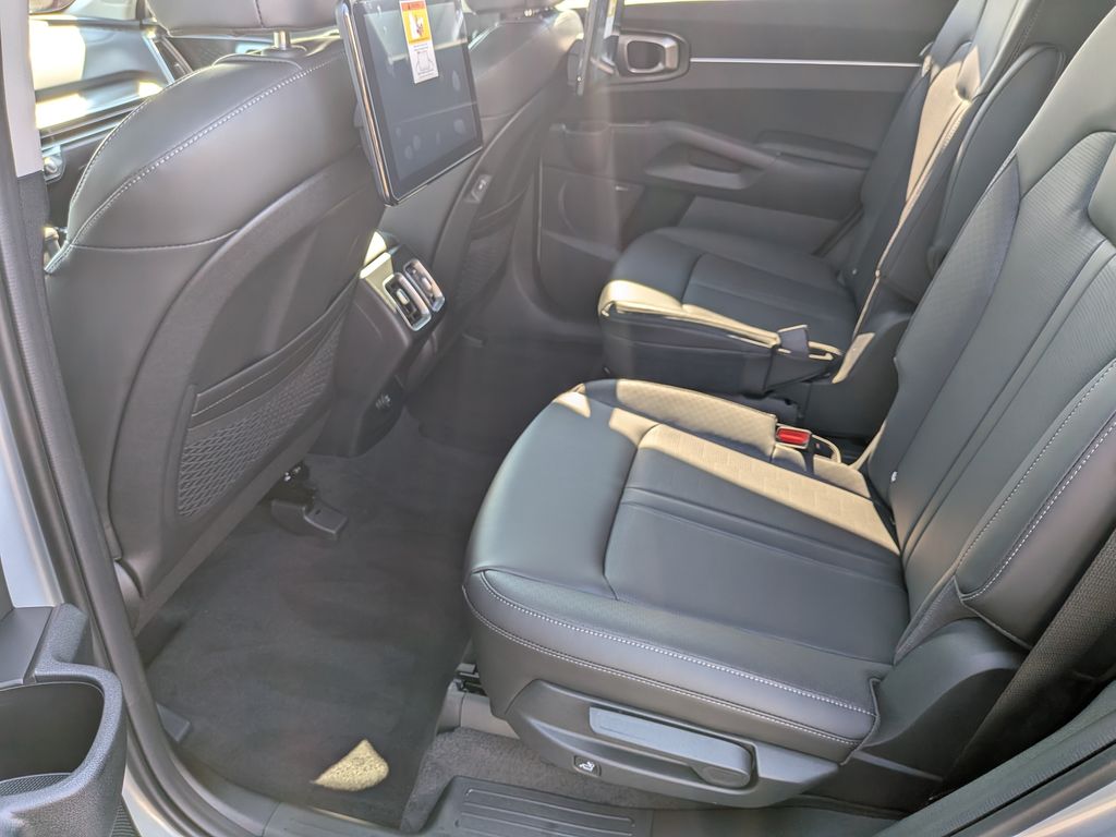 New 2026 White Kia EX image 22