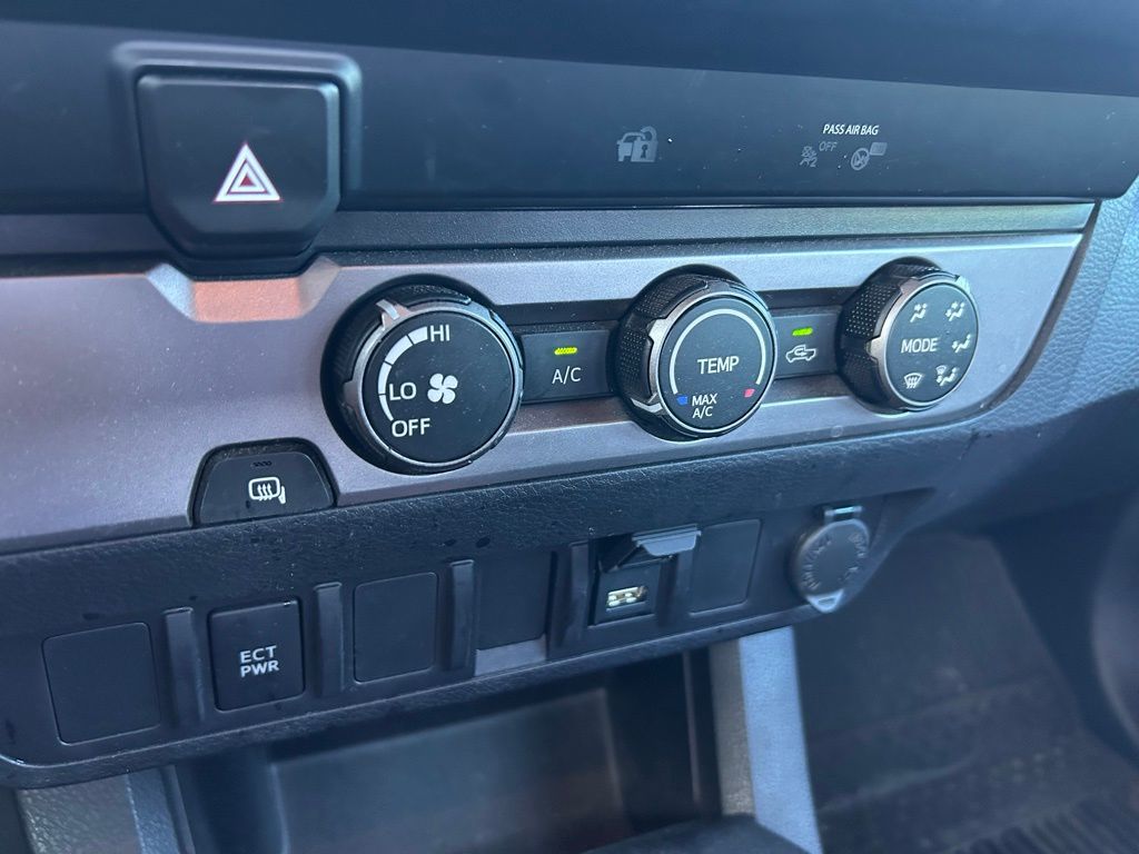 Thumbnail: 2022 Toyota Tacoma - 19