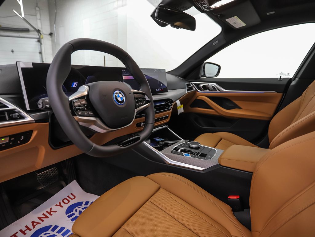 Thumbnail: 2026 BMW i4 - 10