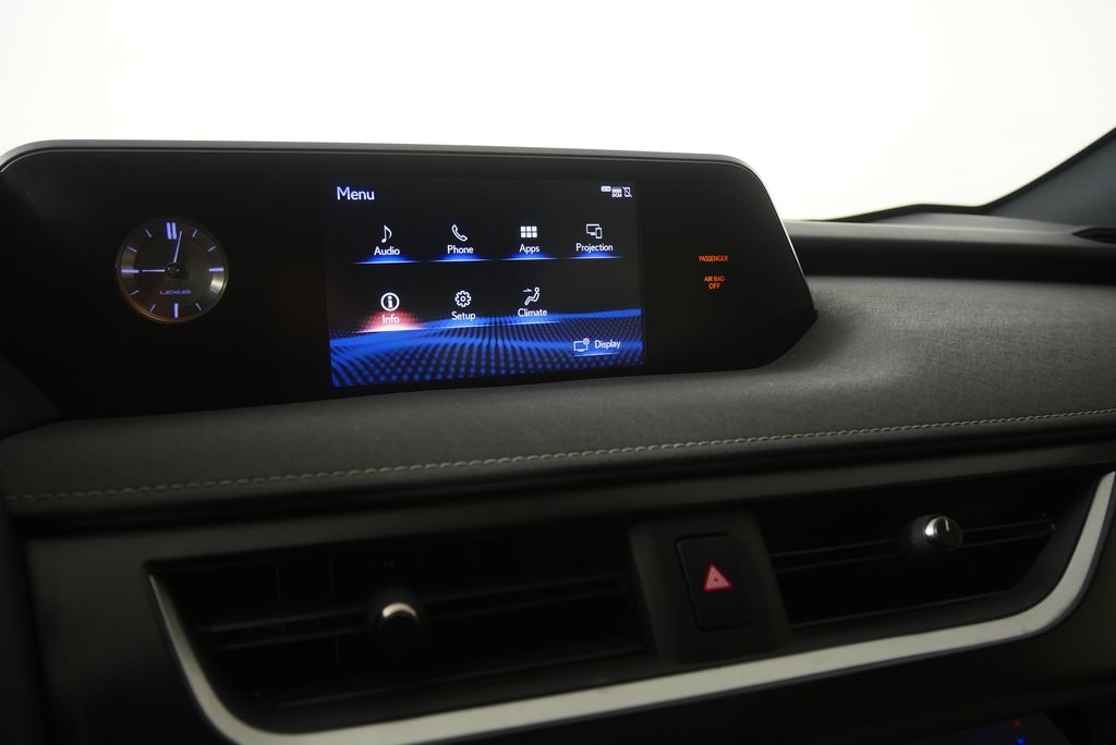 Thumbnail: 2020 Lexus UX - 23