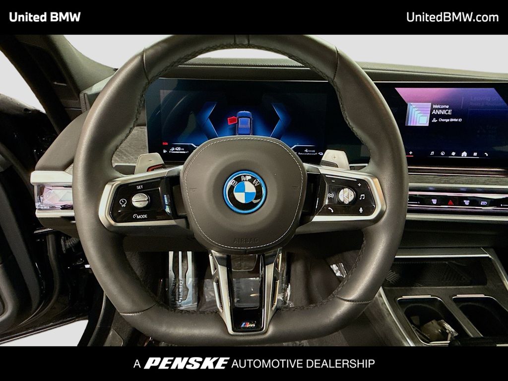 Thumbnail: 2024 BMW 7 Series - 6
