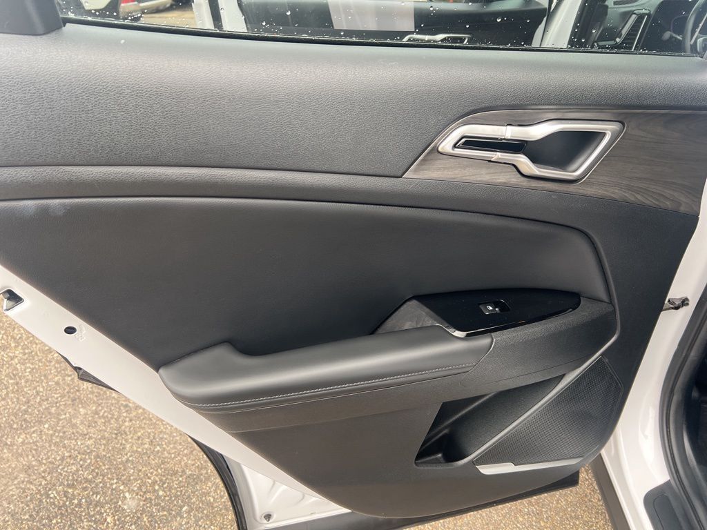 2023 Kia Sportage X-Line photo