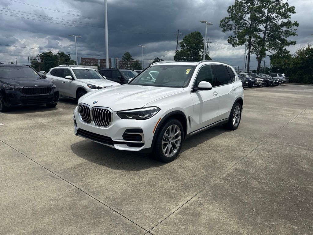 Alpine White 2022 BMW X5 SUV / Crossover Rear-Wheel Drive 8-Speed Automatic
