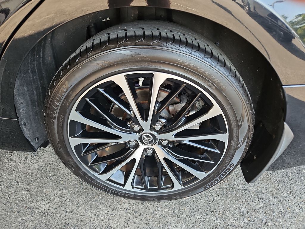 2018 Toyota Camry 28