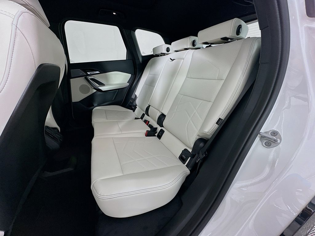 Thumbnail: 2026 BMW X1 - 17