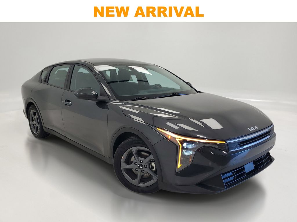 Interstellar Gray 2025 Kia K4 LXS FWD Sedan Front-Wheel Drive Continuously Variable Transmission