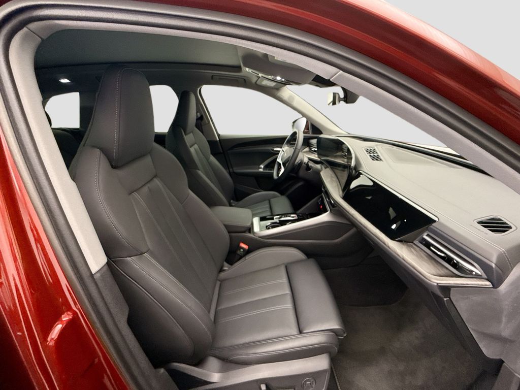 Thumbnail: 2025 Audi Q5 - 19