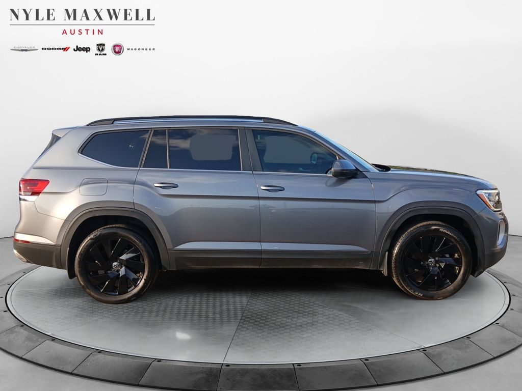Used Car 2024 Volkswagen Atlas  2.0t Se W/technology For Sale Under $30,000 In Austin, Texas