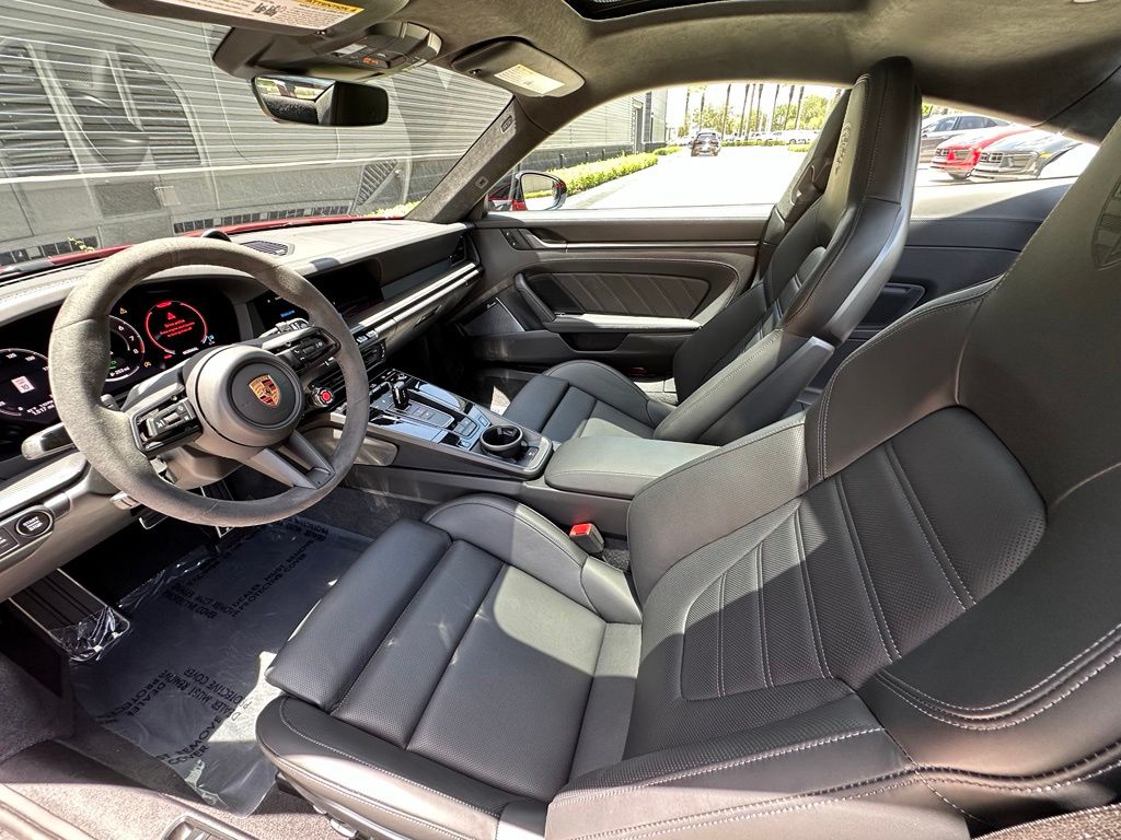 Thumbnail: 2026 Porsche 911 - 4
