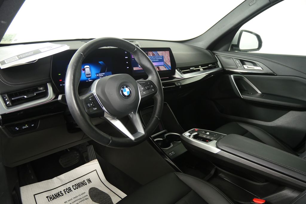 Thumbnail: 2024 BMW X1 - 12