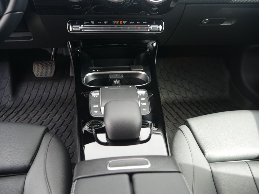 Thumbnail: 2022 Mercedes-Benz A-Class - 32