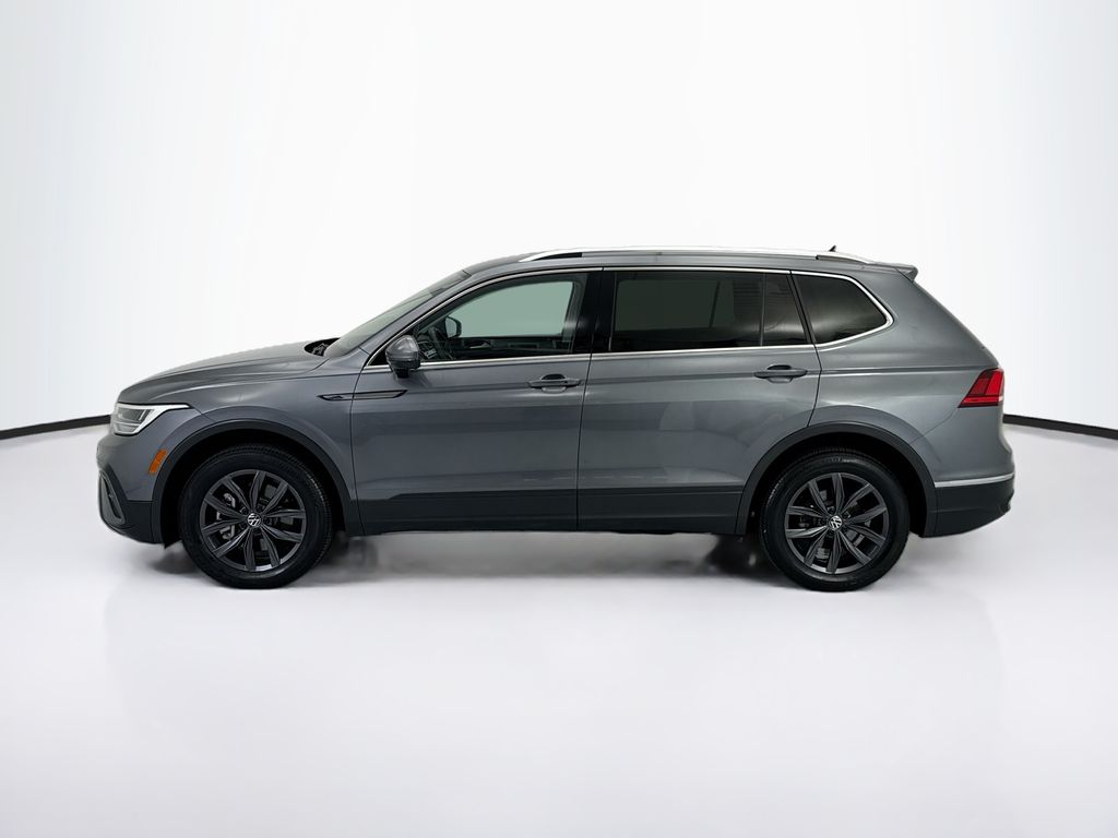 Thumbnail: 2023 Volkswagen Tiguan - 8