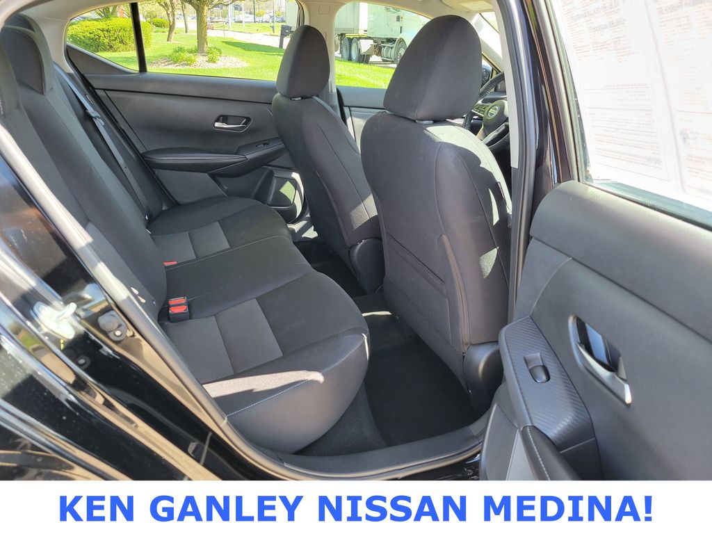 2023 Nissan Sentra SV photo