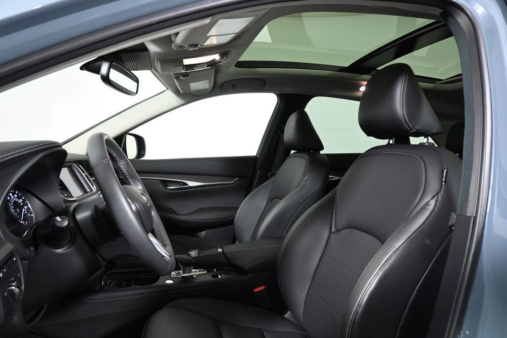 Thumbnail: 2022 INFINITI QX50 - 15