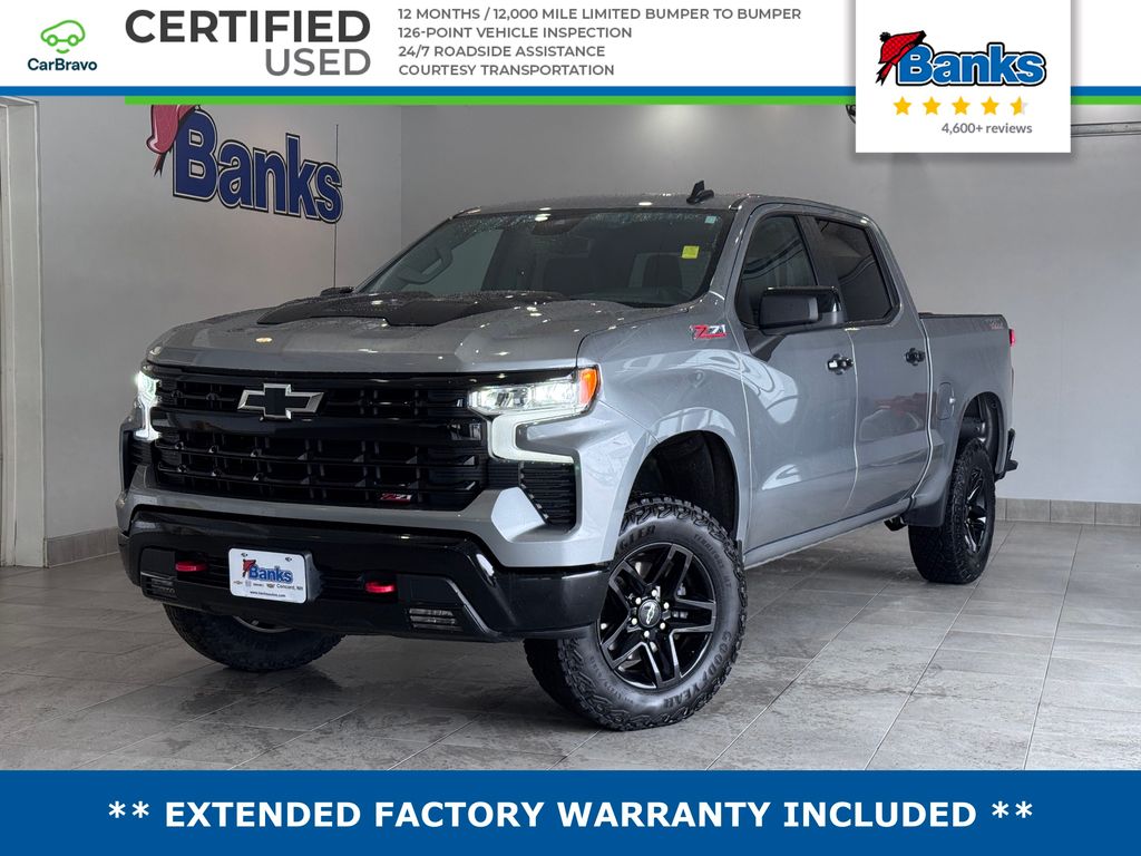 Sterling Gray Metallic 2024 Chevrolet Silverado 1500 LT Trail Boss Crew Cab 4WD Pickup Truck Four-Wheel Drive Automatic