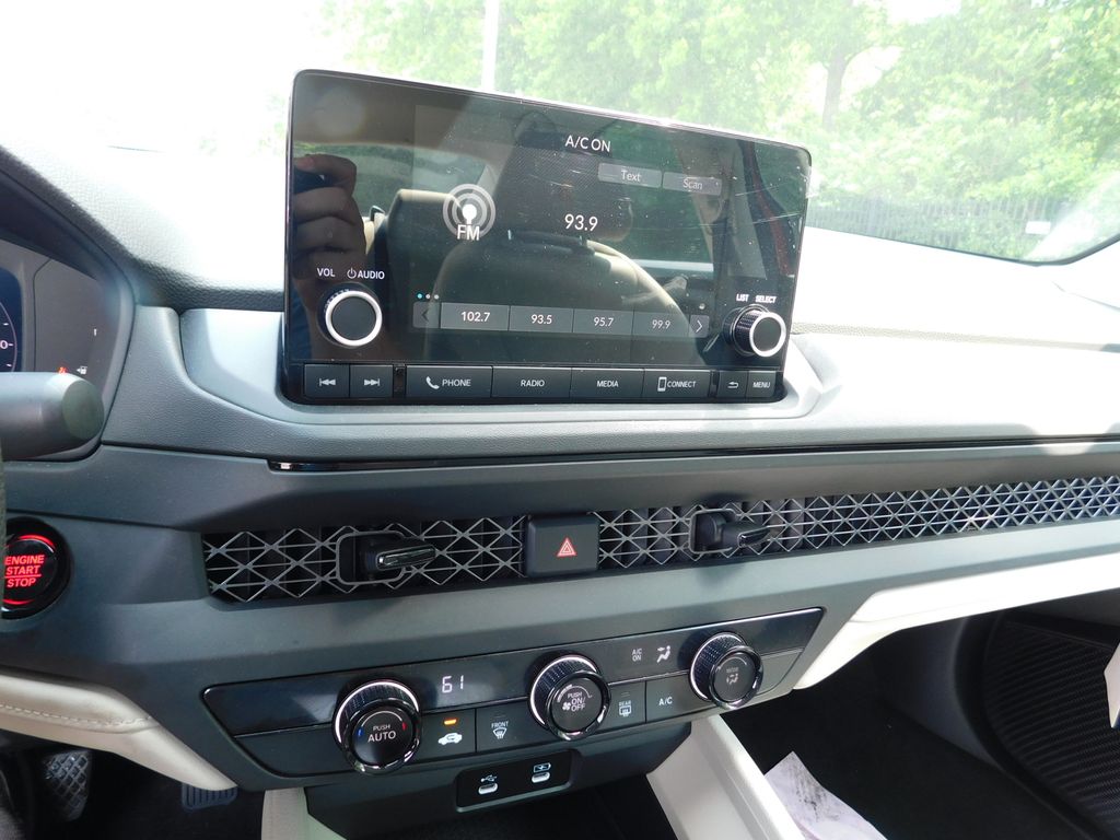 2023 Honda Accord LX 9